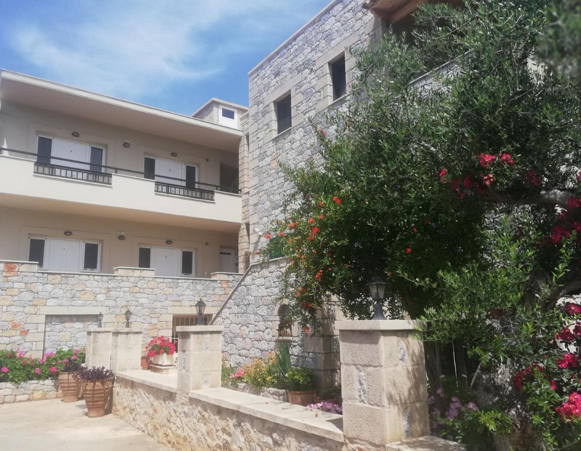Bonos Apartments Ступа Екстер'єр фото