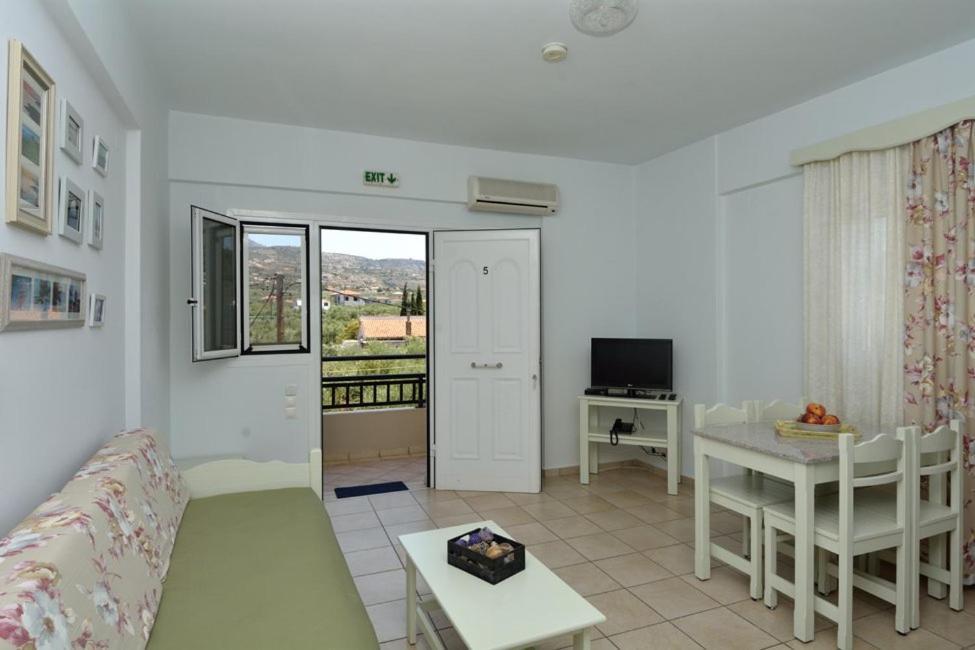 Bonos Apartments Ступа Екстер'єр фото